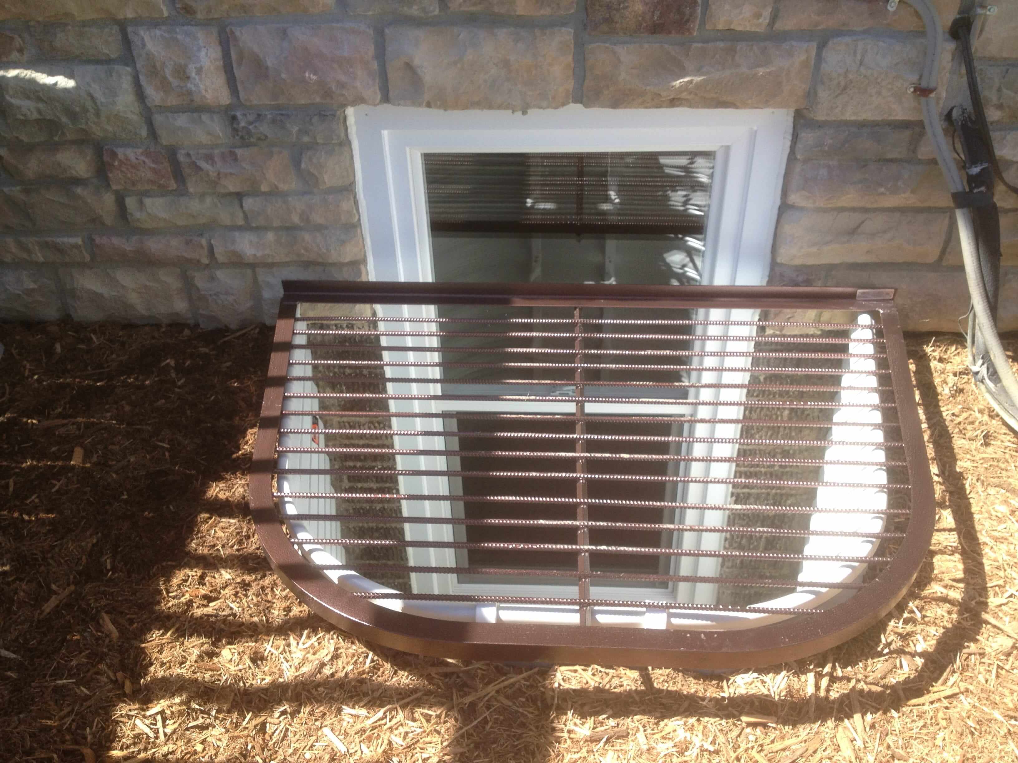 Lowes Egress Window - t7x8c8m